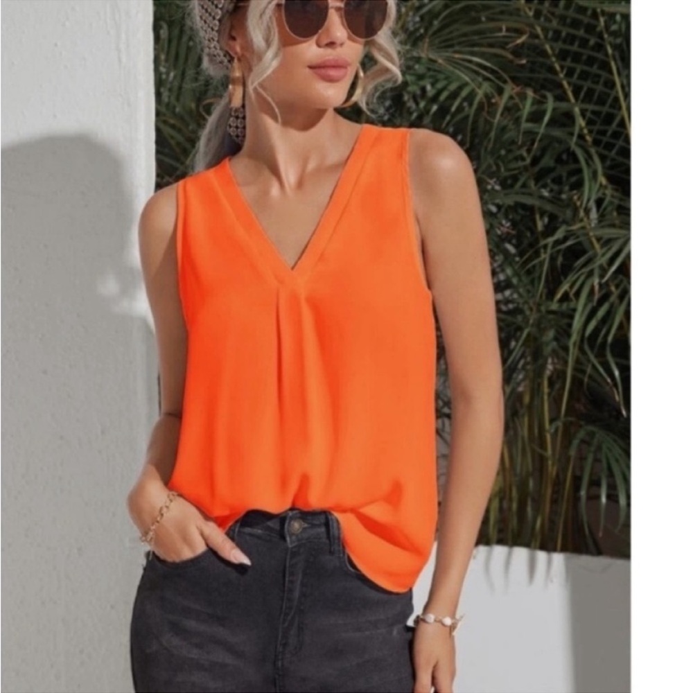 RACHEL Rachel Roy new
Rachel Roy top blouse soft silk size S